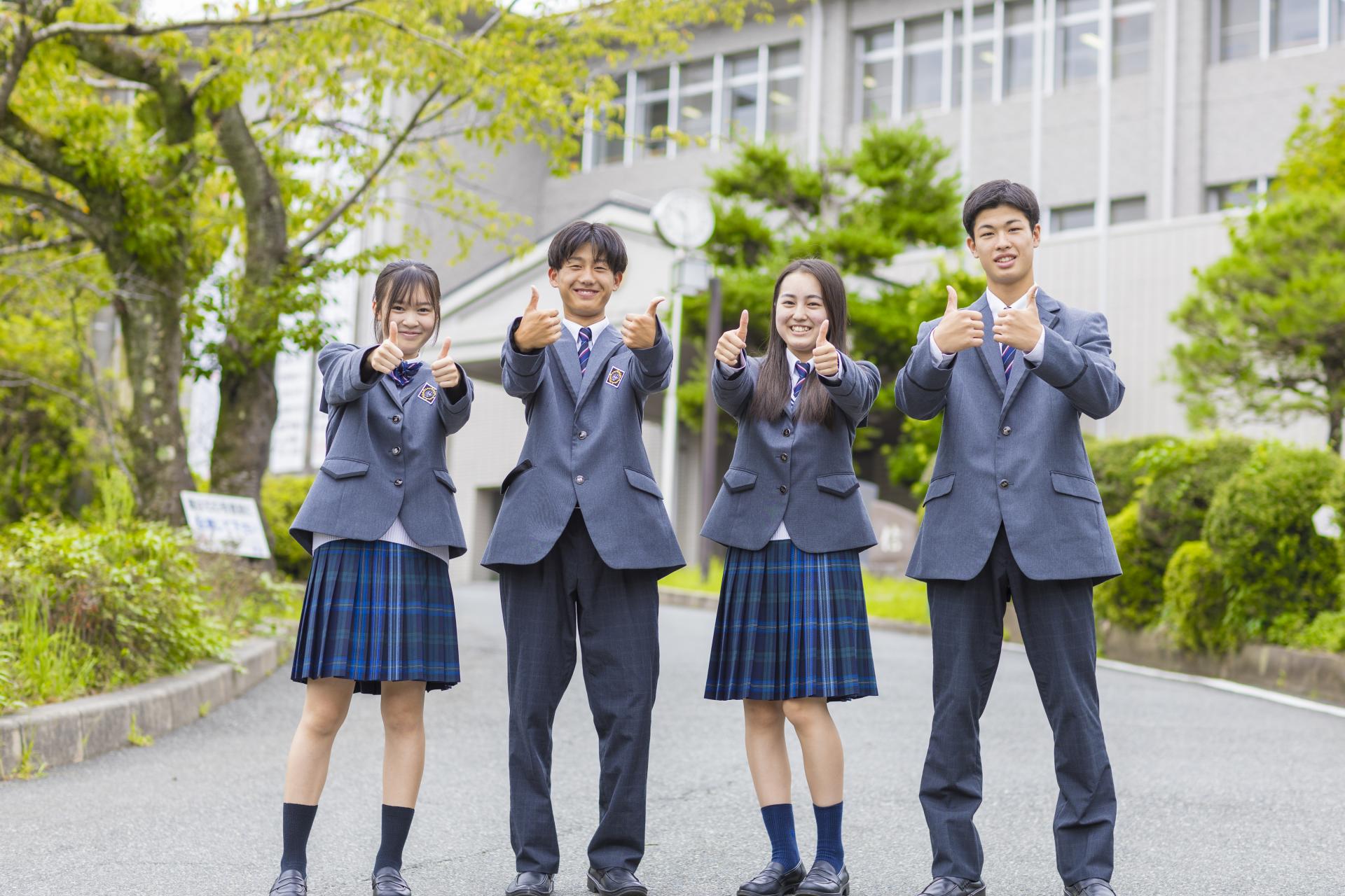 成美学園の制服 学校法人成美学園 福知山成美高等学校 | 学校制服 O.C.S.D. 「学校が